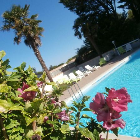 Le Clos Fleuri Hotel Médis Екстериор снимка