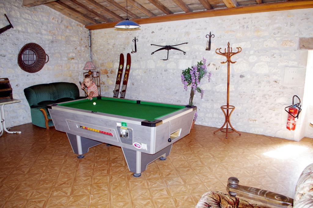 Le Clos Fleuri Hotel Médis Екстериор снимка