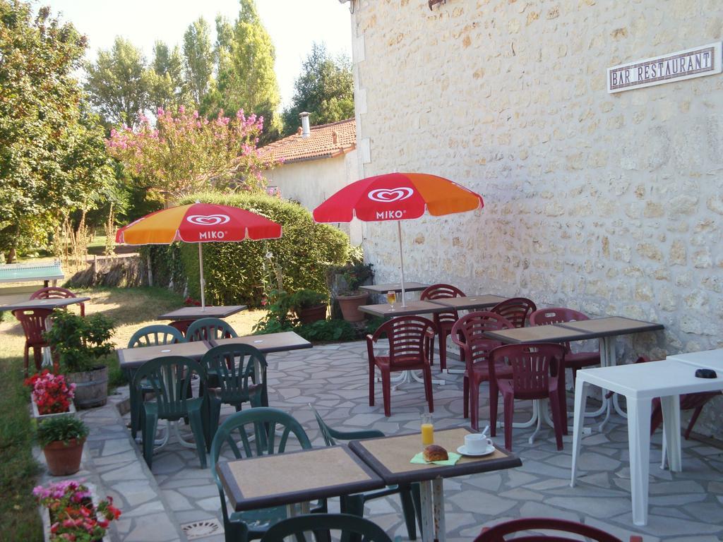 Le Clos Fleuri Hotel Médis Екстериор снимка